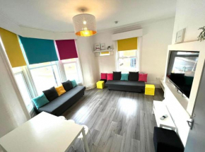 Love Island apartment 5 min walk from Blackpool tower sleeps 12